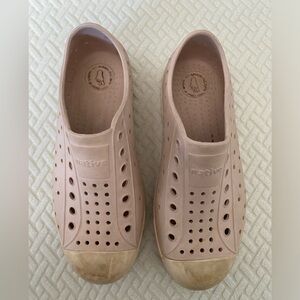 Native Pink Slip-On Shoes / Size J1 / Play